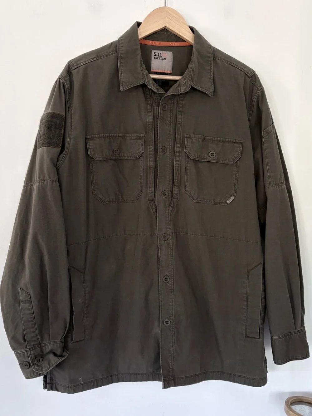 5.11 TACTICAL Sz L Green Button LS Shirt Jacket Hand & Chest Pockets 72497-192